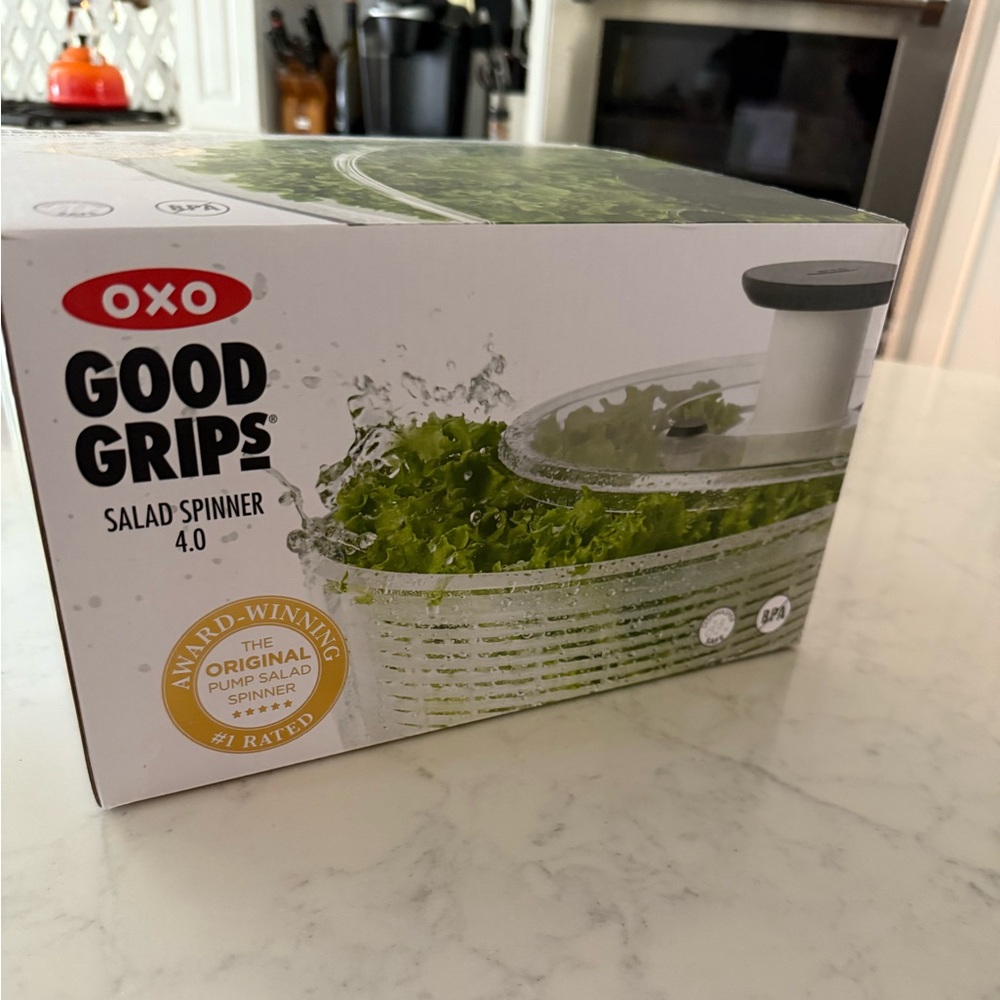 NWT OXO salad spinner
